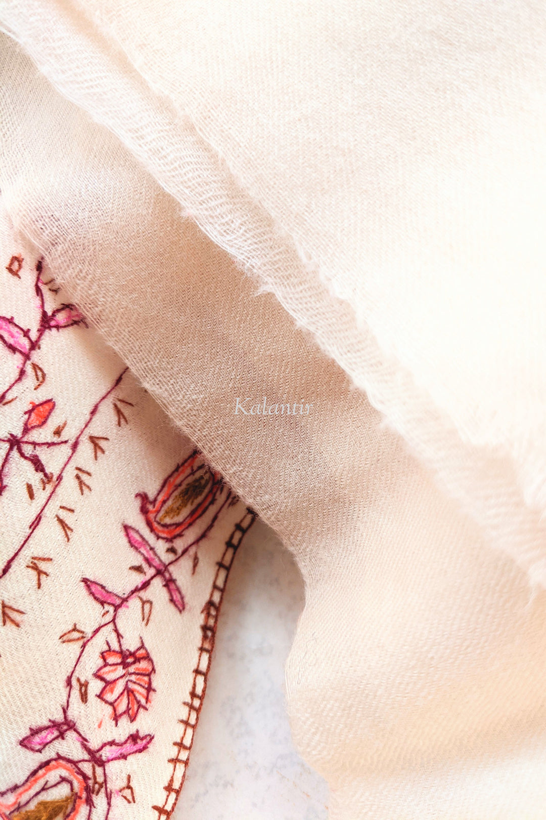 Kashmiri Sozni Hand-embroidered Off-white Shawl | Pure Pashmina & Sheep Wool Blend