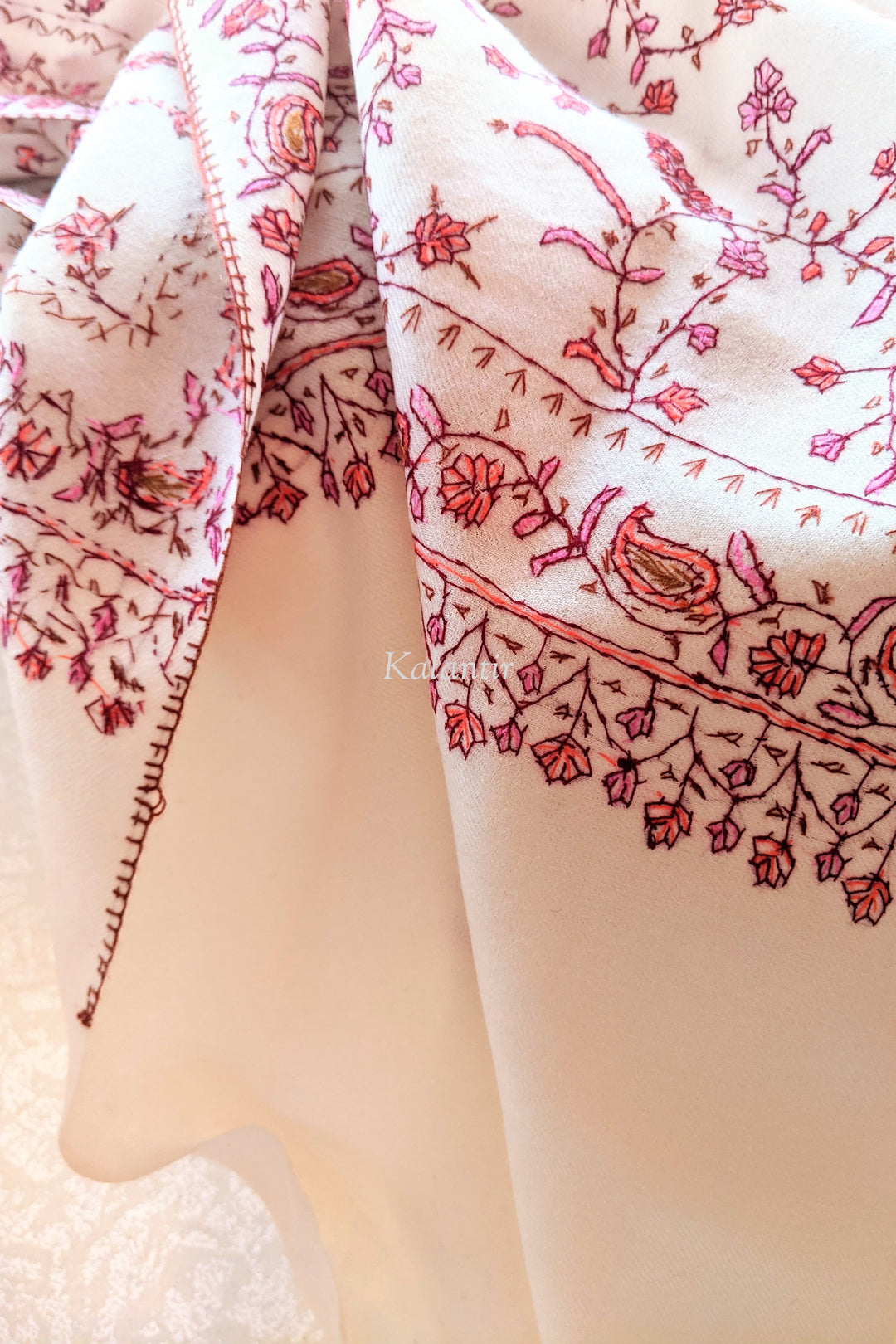 Kashmiri Sozni Hand-embroidered Off-white Shawl | Pure Pashmina & Sheep Wool Blend